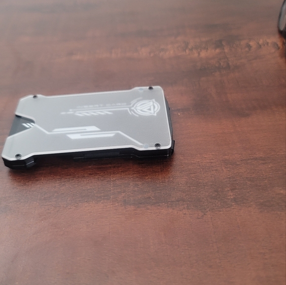 Oaridey Men's Ultra-Thin Aluminum Wallet with RFID Blocking, Black, 15 Card Slot - Picture 3 of 6